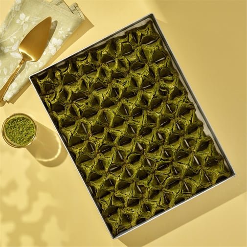 Pistachio bundle tray